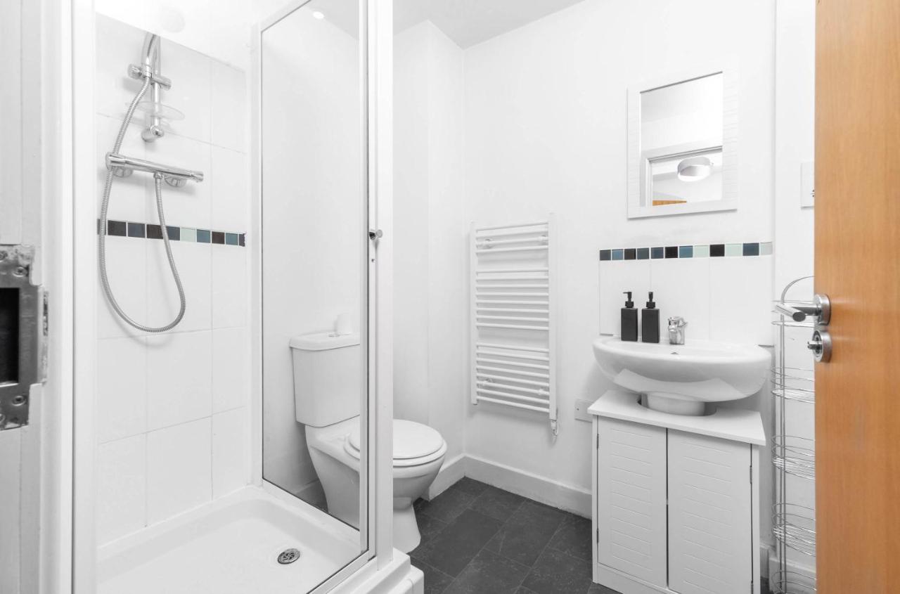 Beautiful Birmingham Central Spacious Apartment-Free Parking, Wifi, Contractors, Hs2, Bullring, Birmingham City Fc Exterior foto